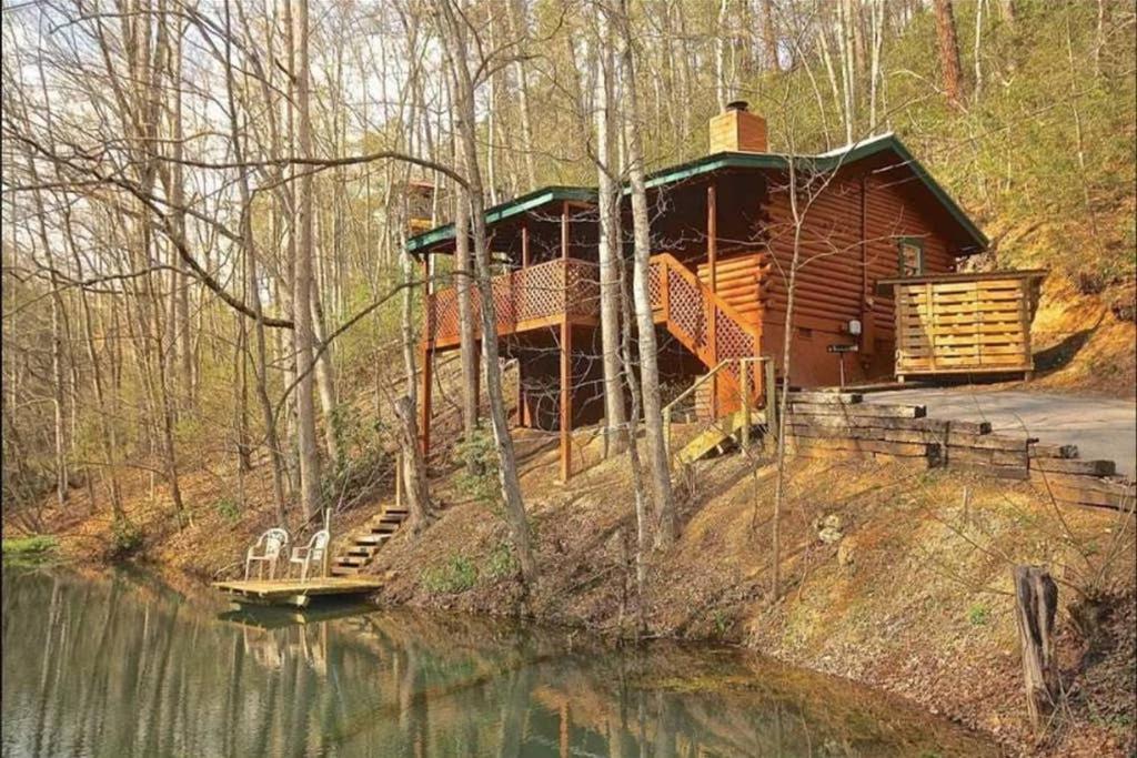 The Fishing Hole Cabin - Sage Vacations Gatlinburg Exterior photo